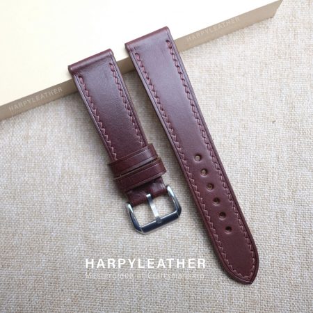 Day-dong-ho-flat-da-museum-mau-bordeaux